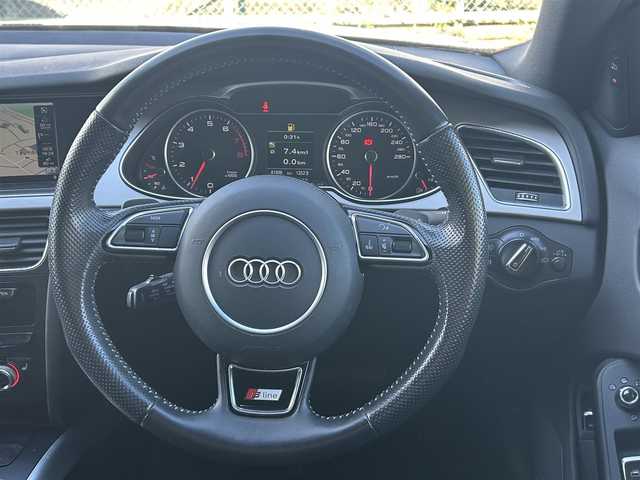 アウディ Ａ４ アバント 2．0 TFSI 神奈川県 2015(平27)年 4.2万km グレイシアホワイトメタリック 純正ナビ/　○フルセグTV/　○DVD/CD/AM/FM/BT/SD/バックカメラ/Audiブレーキプレワーニング/Audiサイドアシスト/Audiアクティブレーンアシスト/レーダークルーズコントロール/パーキングエイド/スピードオーバー警告/オートワイパー/前席パワーシート/前席シートヒーター/パワートランク/横滑り防止装置/アイドリングストップ/パドルシフト/ステアリングスイッチ/オートライト/LEDヘッドライト/ビルトインETC/スマートキー　2本/プッシュスタート/前後フォグランプ/純正トノカバー/純正フロアマット/純正ドアバイザー/保証書/取扱説明書