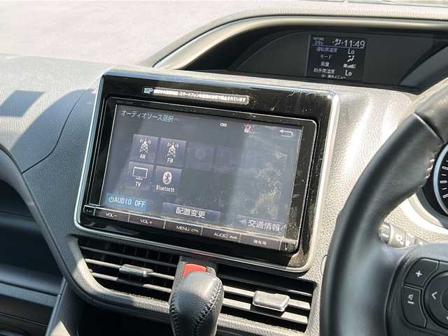 トヨタ ヴォクシー ZS 煌 福島県 2016(平28)年 3.1万km ブラック 4WD 純正9型ナビ バックカメラ 両側パワースライドドア 衝突軽減ブレーキ レーンキープ HIDヘッドライトオートハイビーム オートライト フォグランプ ETC 純正ドアバイザー 純正フロアマット