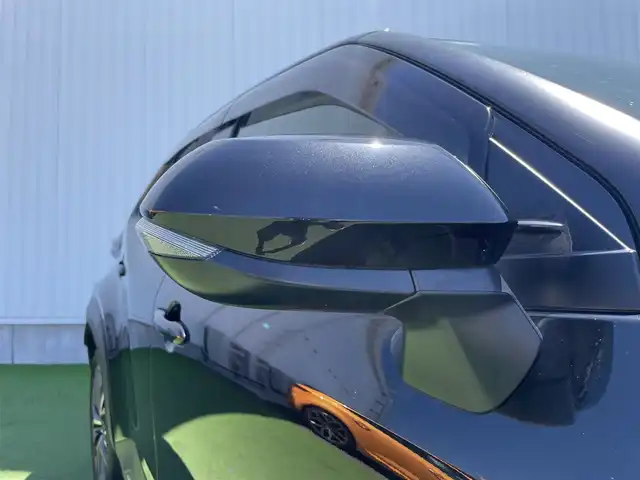 トヨタ ヤリスクロス Z 香川県 2021(令3)年 3万km ブラックマイカ 登録時走行距離：29205km/バックカメラ　/ドラレコ　/ＥＴＣ　/純正アルミ１８インチ　/ディスプレイオーディオ　/フルセグＴＶ　/運転席パワーシート　/シートヒーター　/ＬＥＤヘッドライト　/コーナーセンサー　/横滑り防止　/Ｗサイドエアバック
