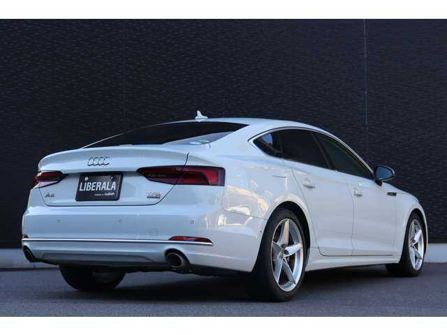 アウディ Ａ５ SB2．0TFSI Q スポーツ 大分県 2018(平30)年 6.7万km 白 当店買取車/スペアキー1本/アダクティブクルーズコントロール/純正ナビ/Bluetooth/360°/フルレザーシート（黒）/パワーシート（D席/N席）/シートヒーター（D席/N席）/純正ドライブレコーダー（前方）/AUX/ETC/純正フロアマット/純正18インチアルミホイール