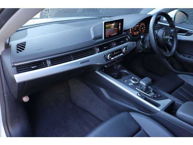 アウディ Ａ５ SB2．0TFSI Q スポーツ 大分県 2018(平30)年 6.7万km 白 当店買取車/スペアキー1本/アダクティブクルーズコントロール/純正ナビ/Bluetooth/360°/フルレザーシート（黒）/パワーシート（D席/N席）/シートヒーター（D席/N席）/純正ドライブレコーダー（前方）/AUX/ETC/純正フロアマット/純正18インチアルミホイール