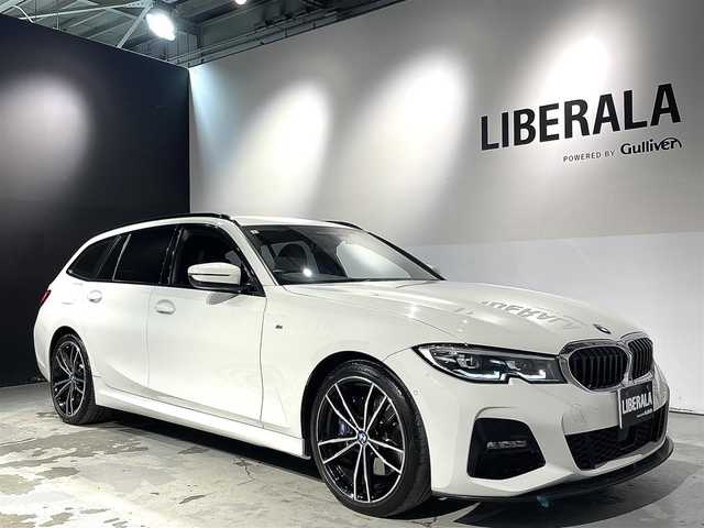 ＢＭＷ ３２０ｄ xDrive ツーリング Mスポーツ 道央・札幌 2019(令1)年 2.9万km アルピンホワイトⅢ サウンドpkg/・harman/Kardonサラウンド・サウンド・システム/・アコースティックガラス/・地上デジタルTVチューナー/ファスト・トラックpkg/・１９インチMライト・アロイ・ホイール・ダブルスポーク/スタイリング７９１M　バイ・カラー/・Mスポーツ・ブレーキ/・アダプティブMサスペンション/ドライビング・アシスト・プロファッショナル/・ACC/・ステアリング＆レーン・コントロール・アシスト/・レーン・ディパーチャー・ウォーニング/・レーン・チェンジ・ウォーニング/・アクティブ・サイド・コリジョン・プロテクション/・前車接近警告機能/・衝突回避・被害軽減ブレーキ/・後車衝突警告機能/・クロス・トラフィック・ウォーニング/・高速道路渋滞時ハンズ・オフ・アシスト/・エマージェンシー・ストップ・アシスト/・トラフィック・サイン・アシスト/ハーフレザーシート/パワーシート（D/N）/シートヒーター（D/N）/メモリー付パワーシート（D）/LEDヘッドライト/オートライト/パワーテールゲート/リアビューカメラ/ETC/・保証書、取扱説明書（有）/・スペアキー×１/・スタッドレスタイヤ有