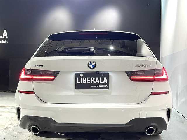 ＢＭＷ ３２０ｄ xDrive ツーリング Mスポーツ 道央・札幌 2019(令1)年 2.9万km アルピンホワイトⅢ サウンドpkg/・harman/Kardonサラウンド・サウンド・システム/・アコースティックガラス/・地上デジタルTVチューナー/ファスト・トラックpkg/・１９インチMライト・アロイ・ホイール・ダブルスポーク/スタイリング７９１M　バイ・カラー/・Mスポーツ・ブレーキ/・アダプティブMサスペンション/ドライビング・アシスト・プロファッショナル/・ACC/・ステアリング＆レーン・コントロール・アシスト/・レーン・ディパーチャー・ウォーニング/・レーン・チェンジ・ウォーニング/・アクティブ・サイド・コリジョン・プロテクション/・前車接近警告機能/・衝突回避・被害軽減ブレーキ/・後車衝突警告機能/・クロス・トラフィック・ウォーニング/・高速道路渋滞時ハンズ・オフ・アシスト/・エマージェンシー・ストップ・アシスト/・トラフィック・サイン・アシスト/ハーフレザーシート/パワーシート（D/N）/シートヒーター（D/N）/メモリー付パワーシート（D）/LEDヘッドライト/オートライト/パワーテールゲート/リアビューカメラ/ETC/・保証書、取扱説明書（有）/・スペアキー×１/・スタッドレスタイヤ有