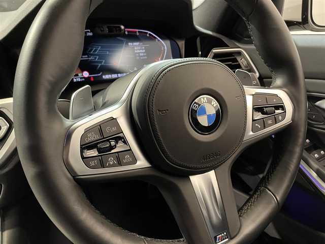 ＢＭＷ ３２０ｄ xDrive ツーリング Mスポーツ 道央・札幌 2019(令1)年 2.9万km アルピンホワイトⅢ サウンドpkg/・harman/Kardonサラウンド・サウンド・システム/・アコースティックガラス/・地上デジタルTVチューナー/ファスト・トラックpkg/・１９インチMライト・アロイ・ホイール・ダブルスポーク/スタイリング７９１M　バイ・カラー/・Mスポーツ・ブレーキ/・アダプティブMサスペンション/ドライビング・アシスト・プロファッショナル/・ACC/・ステアリング＆レーン・コントロール・アシスト/・レーン・ディパーチャー・ウォーニング/・レーン・チェンジ・ウォーニング/・アクティブ・サイド・コリジョン・プロテクション/・前車接近警告機能/・衝突回避・被害軽減ブレーキ/・後車衝突警告機能/・クロス・トラフィック・ウォーニング/・高速道路渋滞時ハンズ・オフ・アシスト/・エマージェンシー・ストップ・アシスト/・トラフィック・サイン・アシスト/ハーフレザーシート/パワーシート（D/N）/シートヒーター（D/N）/メモリー付パワーシート（D）/LEDヘッドライト/オートライト/パワーテールゲート/リアビューカメラ/ETC/・保証書、取扱説明書（有）/・スペアキー×１/・スタッドレスタイヤ有