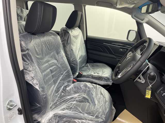 三菱 デリカＤ：５ シャモニー 愛知県 2025(令7)年 0.1千km 白Ⅱ 登録済未使用車/4WD/ディーゼル/ターボ/e-Assist/・衝突軽減ブレーキシステム/・車線逸脱警報システム/・レーダークルーズコントロール/・オートマチックハイビーム/・BSM/マルチアラウンドモニター/革巻きステアリング/パドルシフト/ステアリングヒーター/ハーフレザーシート/パワーシート/シートヒーター/キャプテンシート/両側パワースライドドア/パワーバックドア/純正LEDヘッドライト/フォグランプ/純正18インチアルミホイール/取扱説明書/保証書/スペアキー