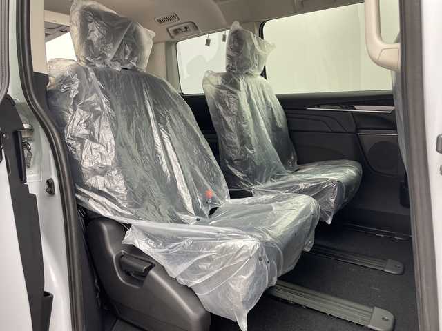 三菱 デリカＤ：５ シャモニー 愛知県 2025(令7)年 0.1千km 白Ⅱ 登録済未使用車/4WD/ディーゼル/ターボ/e-Assist/・衝突軽減ブレーキシステム/・車線逸脱警報システム/・レーダークルーズコントロール/・オートマチックハイビーム/・BSM/マルチアラウンドモニター/革巻きステアリング/パドルシフト/ステアリングヒーター/ハーフレザーシート/パワーシート/シートヒーター/キャプテンシート/両側パワースライドドア/パワーバックドア/純正LEDヘッドライト/フォグランプ/純正18インチアルミホイール/取扱説明書/保証書/スペアキー