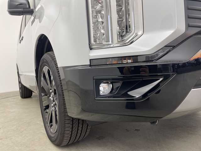 三菱 デリカＤ：５ シャモニー 愛知県 2025(令7)年 0.1千km 白Ⅱ 登録済未使用車/4WD/ディーゼル/ターボ/e-Assist/・衝突軽減ブレーキシステム/・車線逸脱警報システム/・レーダークルーズコントロール/・オートマチックハイビーム/・BSM/マルチアラウンドモニター/革巻きステアリング/パドルシフト/ステアリングヒーター/ハーフレザーシート/パワーシート/シートヒーター/キャプテンシート/両側パワースライドドア/パワーバックドア/純正LEDヘッドライト/フォグランプ/純正18インチアルミホイール/取扱説明書/保証書/スペアキー