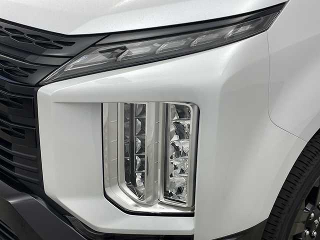 三菱 デリカＤ：５ シャモニー 愛知県 2025(令7)年 0.1千km 白Ⅱ 登録済未使用車/4WD/ディーゼル/ターボ/e-Assist/・衝突軽減ブレーキシステム/・車線逸脱警報システム/・レーダークルーズコントロール/・オートマチックハイビーム/・BSM/マルチアラウンドモニター/革巻きステアリング/パドルシフト/ステアリングヒーター/ハーフレザーシート/パワーシート/シートヒーター/キャプテンシート/両側パワースライドドア/パワーバックドア/純正LEDヘッドライト/フォグランプ/純正18インチアルミホイール/取扱説明書/保証書/スペアキー