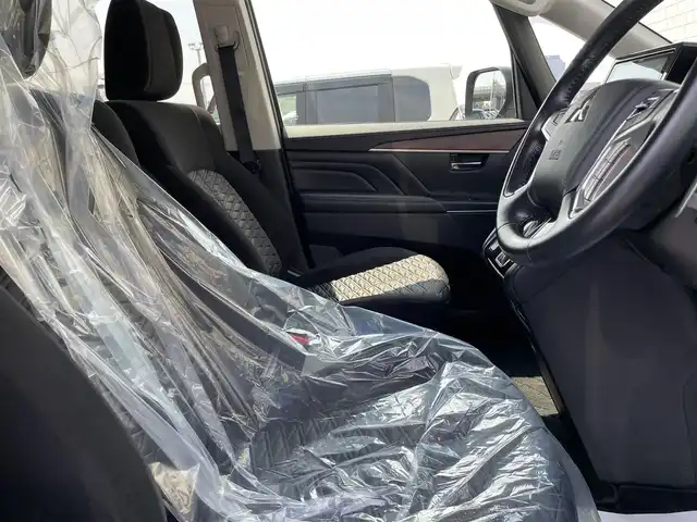 三菱 デリカＤ：５ G 石川県 2021(令3)年 3.6万km グレーⅡ 4WD/ディーゼル/ケンウッドナビ/フルセグTV/バックカメラ/LEDヘッドライト/ETC/両側パワースライド/ドライブレコーダー/純正アルミホイール/レーダークルーズ/衝突軽減ブレーキ/純正アルミホイール/スマートキー/プッシュスタート/電動ミラー/保証書