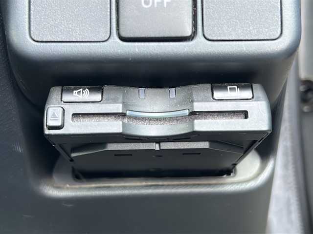 トヨタ アクア G 千葉県 2012(平24)年 12.5万km シルバーM ワンオーナー/純正SDナビ（NSZT-W62G）/Bluetooth接続/CD/DVD再生/フルセグテレビ/ステアリングスイッチ/バックカメラ/プッシュスタート/ETC/スマートキー/スペアキー（１本）/純正フロアマット/ドアバイザー/取扱説明書/保証書/R５年記録簿