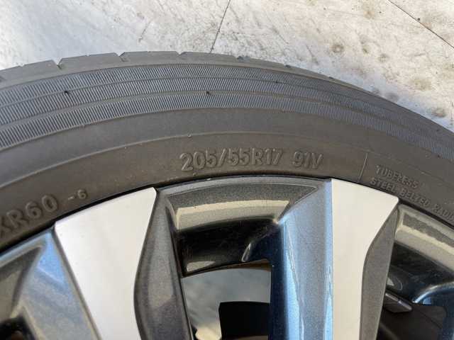 トヨタ ヴォクシー ハイブリッド S－Z 愛知県 2023(令5)年 1万km アティチュードブラックマイカ 純正10.5型ディズプレイオーディオナビ/両側パワースライドドア/レーダークルーズコントロール/シートヒーター/バックカメラ/電動リアゲート/コーナーセンサー/純正アルミホイール/ETC2.0/LEDヘッドライト/リアオートエアコン/LEDヘッドライト/ドライブレコーダー/衝突軽減システム/フルセグ/CD DVD/Bluetooth/ステアリングスイッチ/スマートキー/プッシュスタート