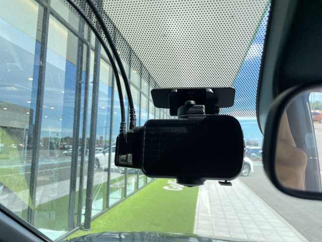 トヨタ ヴォクシー ハイブリッド S－Z 愛知県 2023(令5)年 1万km アティチュードブラックマイカ 純正10.5型ディズプレイオーディオナビ/両側パワースライドドア/レーダークルーズコントロール/シートヒーター/バックカメラ/電動リアゲート/コーナーセンサー/純正アルミホイール/ETC2.0/LEDヘッドライト/リアオートエアコン/LEDヘッドライト/ドライブレコーダー/衝突軽減システム/フルセグ/CD DVD/Bluetooth/ステアリングスイッチ/スマートキー/プッシュスタート