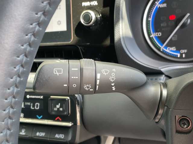 トヨタ ヴォクシー ハイブリッド S－Z 愛知県 2023(令5)年 1万km アティチュードブラックマイカ 純正10.5型ディズプレイオーディオナビ/両側パワースライドドア/レーダークルーズコントロール/シートヒーター/バックカメラ/電動リアゲート/コーナーセンサー/純正アルミホイール/ETC2.0/LEDヘッドライト/リアオートエアコン/LEDヘッドライト/ドライブレコーダー/衝突軽減システム/フルセグ/CD DVD/Bluetooth/ステアリングスイッチ/スマートキー/プッシュスタート