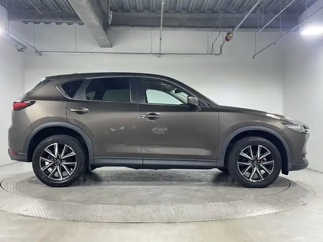 マツダ ＣＸ－５ XD プロアクティブ 神奈川県 2018(平30)年 7.3万km チタニウムフラッシュマイカ マツダコネクト/CD DVD　フルセグ/Bluetooth　USB　AUX USB/360度ビューカメラ/i-ACTIVSENSE/アドバンストスマートシティブレーキ/後退時スマートシティブレーキサポート/誤発進抑制機能/スマートブレーキサポート/レーダークルーズコントロール/ブラインドスポットモニタリング/車線逸脱警報システム/レーンキープアシストシステム/前後センサー/ドライバーアテンションアラート/カラーマルチインフォメーションディスプレイ/アクティブドライビングディスプレイ/交通標識認識システム/ヘッドアップディスプレイ/アイドリングストップ/革巻きステアリング/ステアリングスイッチ/電動パーキングブレーキ/オートブレーキホールド/社外前方ドライブレコーダー/社外ETC/プッシュスタート/スマートキー/アダブティブLEDヘッドランプ【オートハイビーム】/シグネチャーLEDランプ/オートライト/純正19インチアルミホイール/スペアキー