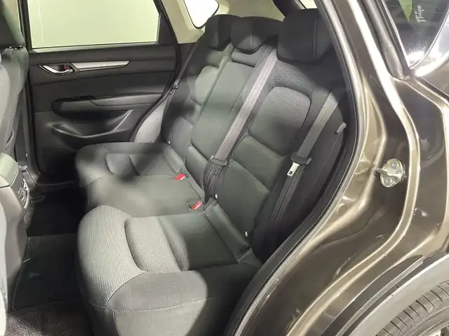 マツダ ＣＸ－５ XD プロアクティブ 神奈川県 2018(平30)年 7.3万km チタニウムフラッシュマイカ マツダコネクト/CD DVD　フルセグ/Bluetooth　USB　AUX USB/360度ビューカメラ/i-ACTIVSENSE/アドバンストスマートシティブレーキ/後退時スマートシティブレーキサポート/誤発進抑制機能/スマートブレーキサポート/レーダークルーズコントロール/ブラインドスポットモニタリング/車線逸脱警報システム/レーンキープアシストシステム/前後センサー/ドライバーアテンションアラート/カラーマルチインフォメーションディスプレイ/アクティブドライビングディスプレイ/交通標識認識システム/ヘッドアップディスプレイ/アイドリングストップ/革巻きステアリング/ステアリングスイッチ/電動パーキングブレーキ/オートブレーキホールド/社外前方ドライブレコーダー/社外ETC/プッシュスタート/スマートキー/アダブティブLEDヘッドランプ【オートハイビーム】/シグネチャーLEDランプ/オートライト/純正19インチアルミホイール/スペアキー
