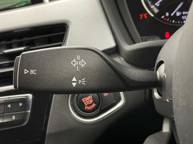 ＢＭＷ Ｘ１ xDrive 18d xライン 新潟県 2019(令1)年 6.7万km グレー 純正メモリナビ　/バックカメラ　/ターボ　/追従クルーズコントロール/レーンキープアシスト　/前後コーナーセンサー　/LEDオートライト　/４WD　/パーキングアシスト　/ダウンヒルアシストコントロール　/純正１８インチアルミホイール/MTモード付AT/スマートキー　