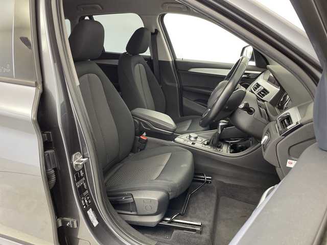 ＢＭＷ Ｘ１ xDrive 18d xライン 新潟県 2019(令1)年 6.7万km グレー 純正メモリナビ　/バックカメラ　/ターボ　/追従クルーズコントロール/レーンキープアシスト　/前後コーナーセンサー　/LEDオートライト　/４WD　/パーキングアシスト　/ダウンヒルアシストコントロール　/純正１８インチアルミホイール/MTモード付AT/スマートキー　