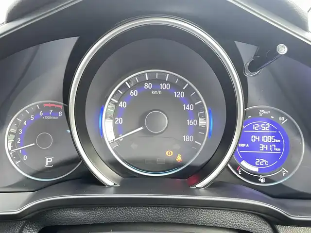 ホンダ フィット 13G Lパッケージ ファインED 千葉県 2017(平29)年 4.1万km クリスタルブラックパール ワンオーナー/メモリナビ/フルセグテレビ/バックカメラ/ウィンカーミラー/クルーズコントロール/プッシュスタート/ETC/ウインカーミラー/プラズマクラスター/ステアスイッチ/シティブレーキアクティブシステム/R2．R4．R6年記録簿あり/Bluetooth