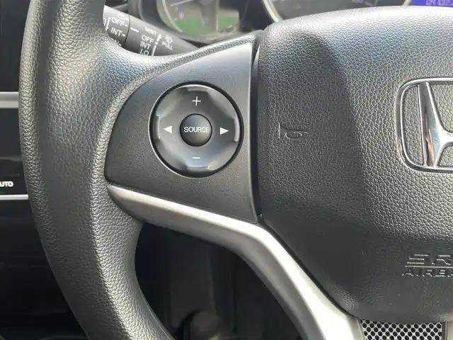 ホンダ フィット 13G Lパッケージ ファインED 千葉県 2017(平29)年 4.1万km クリスタルブラックパール ワンオーナー/メモリナビ/フルセグテレビ/バックカメラ/ウィンカーミラー/クルーズコントロール/プッシュスタート/ETC/ウインカーミラー/プラズマクラスター/ステアスイッチ/シティブレーキアクティブシステム/R2．R4．R6年記録簿あり/Bluetooth