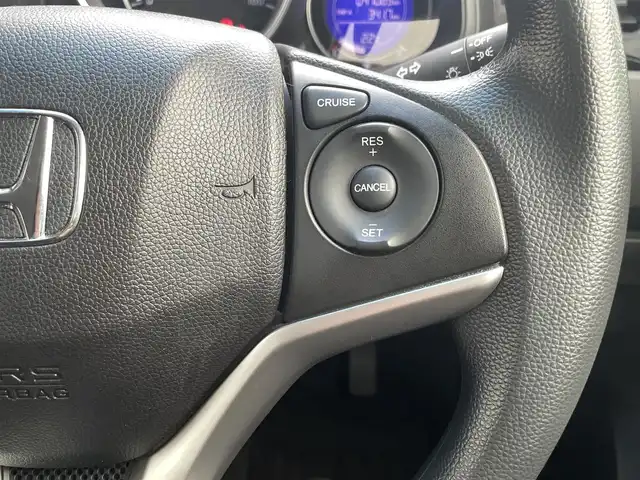 ホンダ フィット 13G Lパッケージ ファインED 千葉県 2017(平29)年 4.1万km クリスタルブラックパール ワンオーナー/メモリナビ/フルセグテレビ/バックカメラ/ウィンカーミラー/クルーズコントロール/プッシュスタート/ETC/ウインカーミラー/プラズマクラスター/ステアスイッチ/シティブレーキアクティブシステム/R2．R4．R6年記録簿あり/Bluetooth