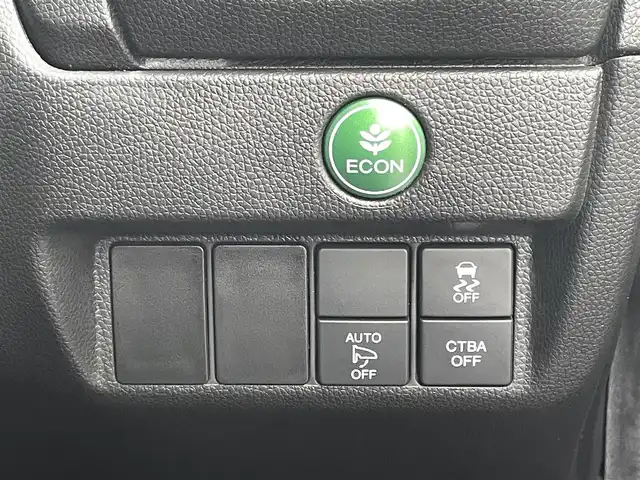 ホンダ フィット 13G Lパッケージ ファインED 千葉県 2017(平29)年 4.1万km クリスタルブラックパール ワンオーナー/メモリナビ/フルセグテレビ/バックカメラ/ウィンカーミラー/クルーズコントロール/プッシュスタート/ETC/ウインカーミラー/プラズマクラスター/ステアスイッチ/シティブレーキアクティブシステム/R2．R4．R6年記録簿あり/Bluetooth