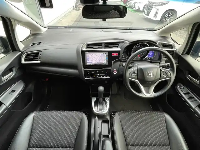 ホンダ フィット 13G Lパッケージ ファインED 千葉県 2017(平29)年 4.1万km クリスタルブラックパール ワンオーナー/メモリナビ/フルセグテレビ/バックカメラ/ウィンカーミラー/クルーズコントロール/プッシュスタート/ETC/ウインカーミラー/プラズマクラスター/ステアスイッチ/シティブレーキアクティブシステム/R2．R4．R6年記録簿あり/Bluetooth