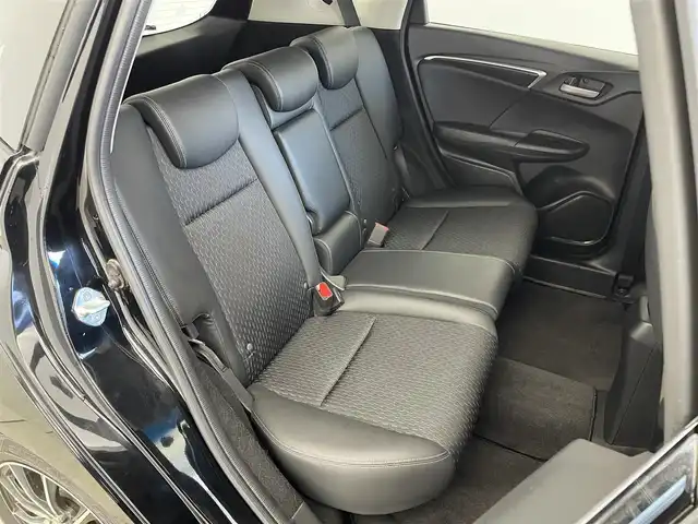 ホンダ フィット 13G Lパッケージ ファインED 埼玉県 2017(平29)年 4.2万km クリスタルブラックパール 純正ナビ　バックカメラ　ＥＴＣ　ドラレコ　シティブレーキアクティブ　クルーズコントロール　ステアリングスイッチ　社外アルミホイール　プッシュスタート　スマートキー　オートライト　ＬＥＤライト　地デジ