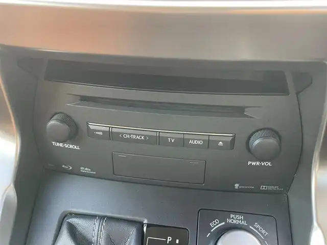 レクサス ＮＸ 300h バージョンL 千葉県 2015(平27)年 5.3万km ブラック モデリスタFスポーツパーツエアロ/・フロント/サイド/リア/安全機能/・衝突軽減ブレーキ/レーダークルーズコントロール/・クリアランスソナー/ブラインドスポットモニター/純正メーカーナビ/・フルセグ/BT/DVD/CD/USB/全方位カメラ/ステアリングスイッチ/パドルシフト/レザーシート(茶)/シートヒーター(D/N席)/エアシート(D/N席)/ステアリングヒーター/パワーシート(D/N席)/D席メモリシート/パワーバックドア/電動パーキングブレーキ/ブレーキホールド/LEDヘッドライト/オートライト/フォグライト/純正フロアマット/純正18インチAW