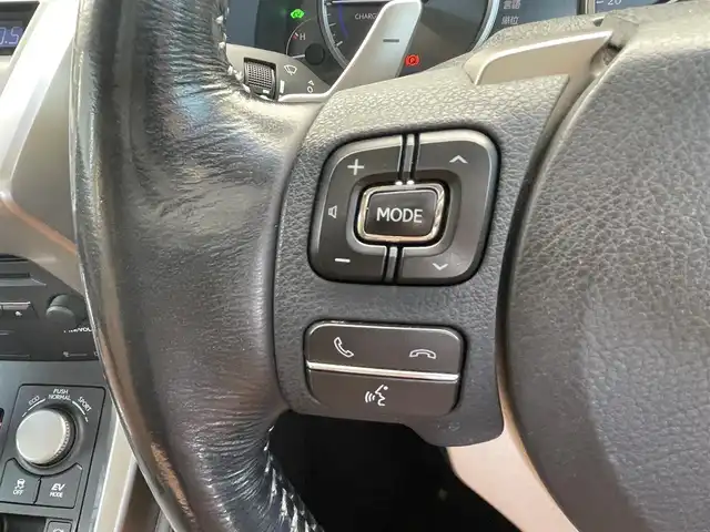 レクサス ＮＸ 300h バージョンL 千葉県 2015(平27)年 5.3万km ブラック モデリスタFスポーツパーツエアロ/・フロント/サイド/リア/安全機能/・衝突軽減ブレーキ/レーダークルーズコントロール/・クリアランスソナー/ブラインドスポットモニター/純正メーカーナビ/・フルセグ/BT/DVD/CD/USB/全方位カメラ/ステアリングスイッチ/パドルシフト/レザーシート(茶)/シートヒーター(D/N席)/エアシート(D/N席)/ステアリングヒーター/パワーシート(D/N席)/D席メモリシート/パワーバックドア/電動パーキングブレーキ/ブレーキホールド/LEDヘッドライト/オートライト/フォグライト/純正フロアマット/純正18インチAW