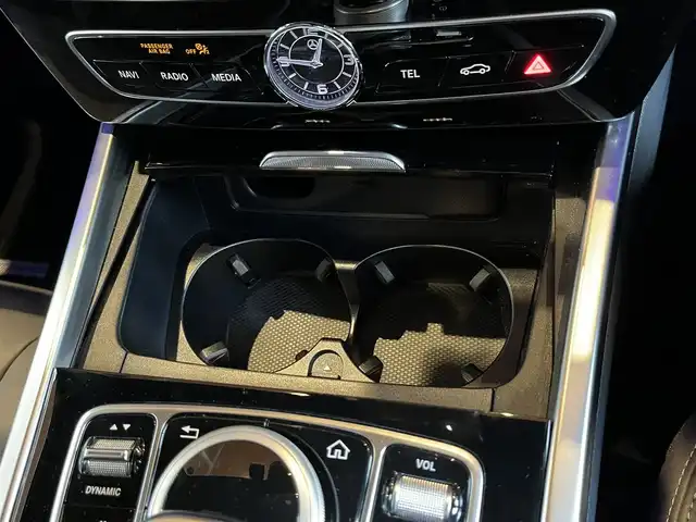 メルセデス・ベンツ ゲレンデヴァーゲン Ｇ４００ｄ AMGライン 宮城県 2023(令5)年 1.1万km パール ワンオーナー/G-manufakturプログラム/ラグジュアリーパッケージ/AMGライン/アダプティブダンピングシステム/レーダーセーフティパッケージ/Burmesterサラウンドサウンドシステム/純正ナビゲーションシステム/フルセグTV/360°カメラシステム/ナッパレザーシート/シートベンチレーション/シートヒーター/メモリ機能付きパワーシート/マルチビームLEDヘッドライト/オートマチックハイビーム/純正20インチAW/ドライブレコーダー/ETC2.0車載器