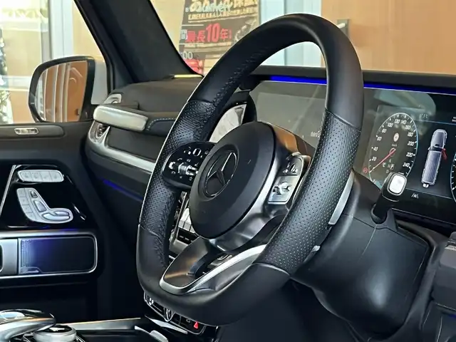 メルセデス・ベンツ ゲレンデヴァーゲン Ｇ４００ｄ AMGライン 宮城県 2023(令5)年 1.1万km パール ワンオーナー/G-manufakturプログラム/ラグジュアリーパッケージ/AMGライン/アダプティブダンピングシステム/レーダーセーフティパッケージ/Burmesterサラウンドサウンドシステム/純正ナビゲーションシステム/フルセグTV/360°カメラシステム/ナッパレザーシート/シートベンチレーション/シートヒーター/メモリ機能付きパワーシート/マルチビームLEDヘッドライト/オートマチックハイビーム/純正20インチAW/ドライブレコーダー/ETC2.0車載器
