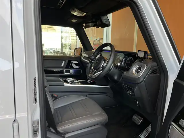 メルセデス・ベンツ ゲレンデヴァーゲン Ｇ４００ｄ AMGライン 宮城県 2023(令5)年 1.1万km パール ワンオーナー/G-manufakturプログラム/ラグジュアリーパッケージ/AMGライン/アダプティブダンピングシステム/レーダーセーフティパッケージ/Burmesterサラウンドサウンドシステム/純正ナビゲーションシステム/フルセグTV/360°カメラシステム/ナッパレザーシート/シートベンチレーション/シートヒーター/メモリ機能付きパワーシート/マルチビームLEDヘッドライト/オートマチックハイビーム/純正20インチAW/ドライブレコーダー/ETC2.0車載器