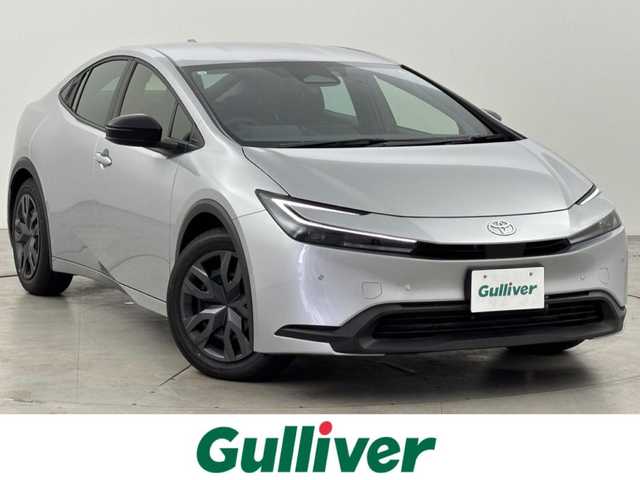 トヨタ プリウス X 福岡県 2024(令6)年 0.2万km シルバーメタリック 社外ナビ　/バックカメラ　/ＥＴＣ　/レーダークルーズコントロール　/コーナーセンサー　/衝突軽減ブレーキ　/レーンキープ　/アクセル踏み間違い防止　/ブラインドスポットモニター　/プッシュスタート　/ＬＥＤヘッドライト