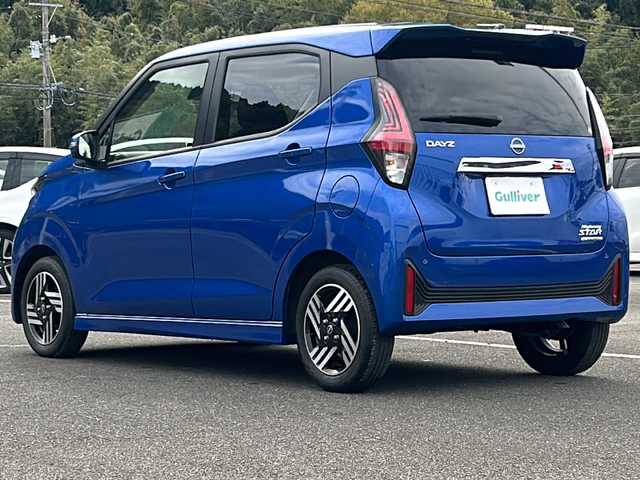日産 デイズ ハイウェイスターX 佐賀県 2024(令6)年 1.5万km オーシャンブルーP 純正9インチディスプレイオーディオ/アラウンドビューモニター/エマージェンシーブレーキ/LDW/オートハイビーム/コーナーセンサー/ステアリングリモコン/アイドリングストップ/プッシュスタート/スマートキー/LEDヘッドライト/フォグライト/純正アルミホイール