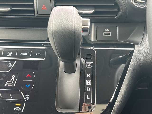 日産 デイズ ハイウェイスターX 佐賀県 2024(令6)年 1.5万km オーシャンブルーP 純正9インチディスプレイオーディオ/アラウンドビューモニター/エマージェンシーブレーキ/LDW/オートハイビーム/コーナーセンサー/ステアリングリモコン/アイドリングストップ/プッシュスタート/スマートキー/LEDヘッドライト/フォグライト/純正アルミホイール