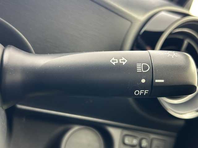 トヨタ アクア S グランパー 三重県 2020(令2)年 3.1万km ホワイトパールクリスタルシャイン /禁煙車//純正ナビ/　フルセグTV/CD/Bluetooth//全周囲カメラ　//ＬＥＤヘッドライト//トヨタセーフティーセンス　//レーンキープアシスト　//前後コーナーセンサー　//パーキングアシスト　//純正ホイール//オートマチックハイビーム　//ライトレベライザー//コハクカラーシート//スペアキー//取説