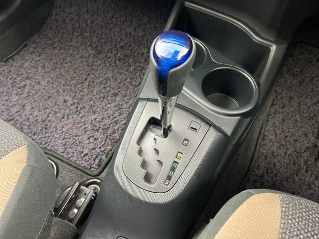 トヨタ アクア S グランパー 三重県 2020(令2)年 3.1万km ホワイトパールクリスタルシャイン /禁煙車//純正ナビ/　フルセグTV/CD/Bluetooth//全周囲カメラ　//ＬＥＤヘッドライト//トヨタセーフティーセンス　//レーンキープアシスト　//前後コーナーセンサー　//パーキングアシスト　//純正ホイール//オートマチックハイビーム　//ライトレベライザー//コハクカラーシート//スペアキー//取説