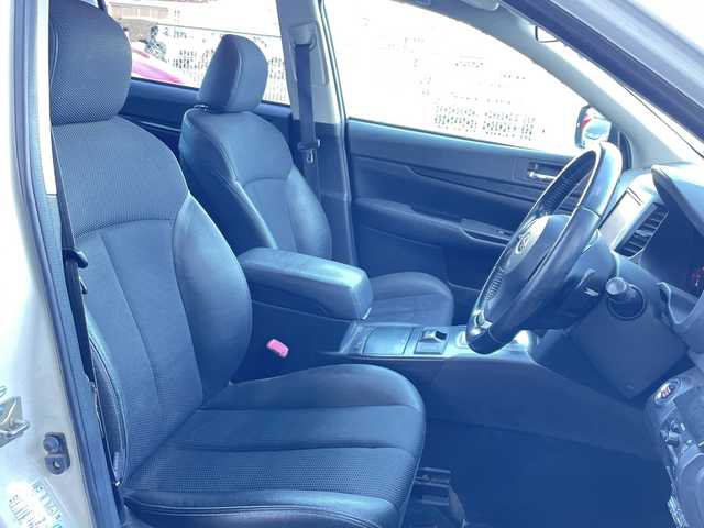 スバル レガシィ Ｂ４ 2．0GT DIT アイサイト 神奈川県 2013(平25)年 11.9万km サテンホワイトパール ワンオーナー/純正ナビ（BT/CD/DVD）/フルセグテレビ/レーダークルーズコントロール/ドライブレコーダー/ETC/横滑り防止機能/アイサイト/ハーフレザーシート/運転席パワーシート/純正フロアマット/保証書/取扱説明書