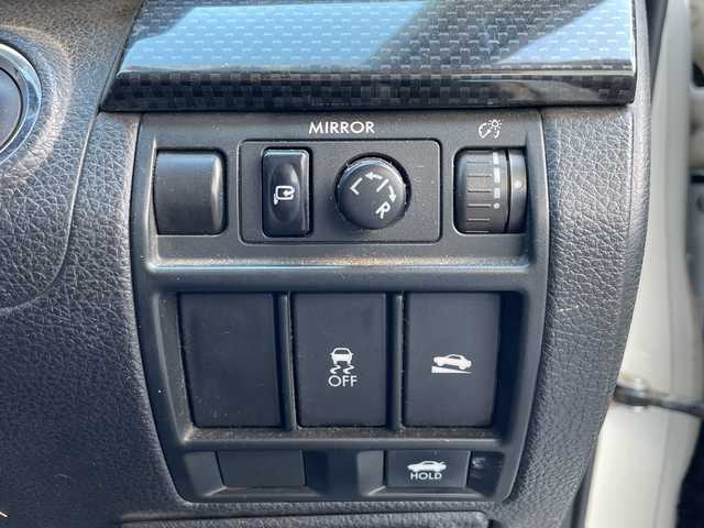 スバル レガシィ Ｂ４ 2．0GT DIT アイサイト 神奈川県 2013(平25)年 11.9万km サテンホワイトパール ワンオーナー/純正ナビ（BT/CD/DVD）/フルセグテレビ/レーダークルーズコントロール/ドライブレコーダー/ETC/横滑り防止機能/アイサイト/ハーフレザーシート/運転席パワーシート/純正フロアマット/保証書/取扱説明書