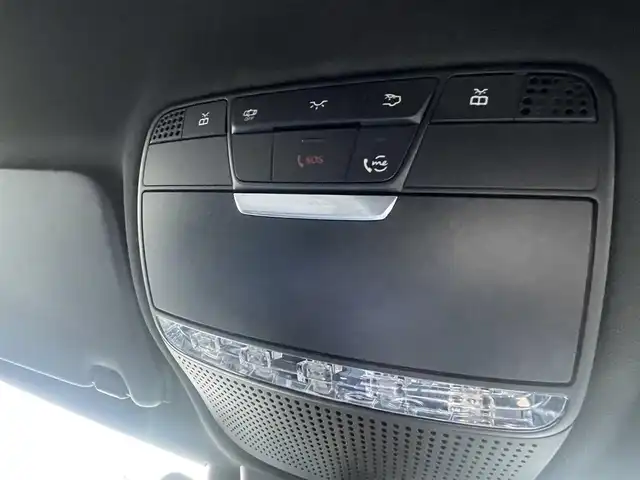 メルセデス・ベンツ Ｃ１８０ アバンギャルド AMGライン 大阪府 2020(令2)年 1.3万km 黒 純正ナビ/-Bluetooth/フルセグTV/FM/AM/禁煙車/衝突被害軽減ブレーキ/レーダークルーズコントロール/純正18AW/レーンアシストキープ/パワーシート/シートヒーター/コーナーセンサー/ETC/プッシュスタート/スマートキー/-スペアキー×１