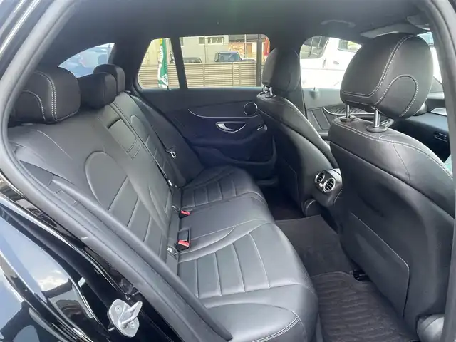 メルセデス・ベンツ Ｃ１８０ アバンギャルド AMGライン 大阪府 2020(令2)年 1.3万km 黒 純正ナビ/-Bluetooth/フルセグTV/FM/AM/禁煙車/衝突被害軽減ブレーキ/レーダークルーズコントロール/純正18AW/レーンアシストキープ/パワーシート/シートヒーター/コーナーセンサー/ETC/プッシュスタート/スマートキー/-スペアキー×１