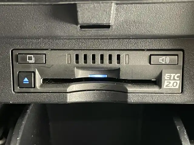 トヨタ アルファード S Cパッケージ 愛知県 2020(令2)年 7.3万km ホワイトパールクリスタルシャイン メーカーナビ　リアエンターテイメント　ＪＢＬ　全方位カメラ　デジタルインナーミラー　ＢＳＭ　パーキングアシスト　両側パワスラ　黒革　シートヒーター　衝突軽減　追従クルコン　前後ドラレコ　禁煙車　三眼LEDオートライト　ETC２．０　シートベンチレーション　オットマン