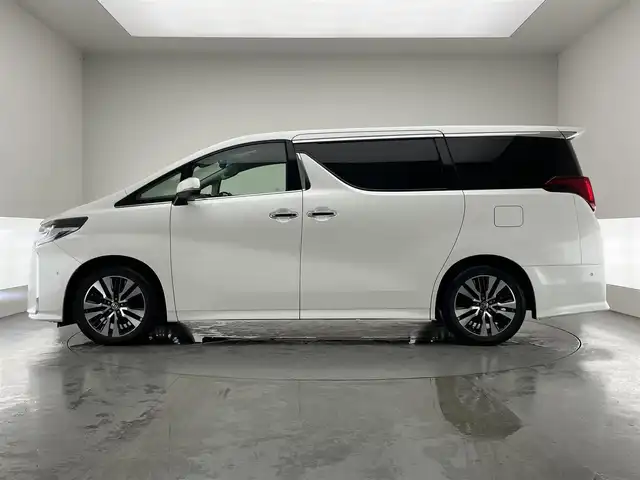 トヨタ アルファード S Cパッケージ 愛知県 2020(令2)年 7.3万km ホワイトパールクリスタルシャイン メーカーナビ　リアエンターテイメント　ＪＢＬ　全方位カメラ　デジタルインナーミラー　ＢＳＭ　パーキングアシスト　両側パワスラ　黒革　シートヒーター　衝突軽減　追従クルコン　前後ドラレコ　禁煙車　三眼LEDオートライト　ETC２．０　シートベンチレーション　オットマン