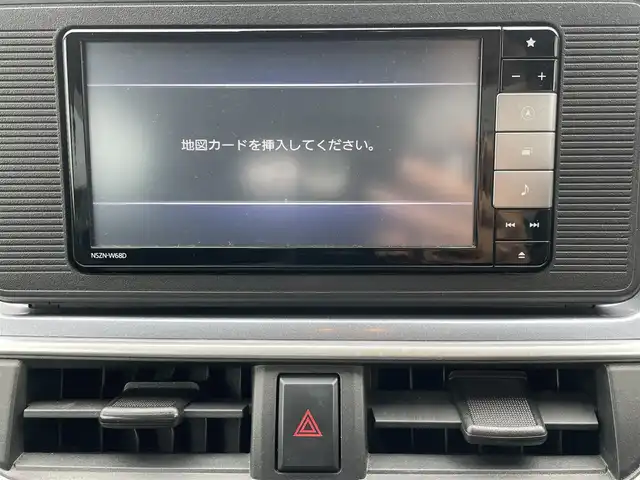 ダイハツ キャスト アクティバ X SAⅢ 神奈川県 2018(平30)年 3万km スプラッシュブルーM 純正7型ＳＤナビ（NSZN-W68D）/フルセグ　/エマージェンシーブレーキ　/バックカメラ　/コーナーセンサー　/スマートキー　/電動格納ミラー　/プッシュスタート /AAC /ABS/横滑り防止装置/純正フロアマット　/オートライト　/Bluetooth接続/Wエアバッグ
