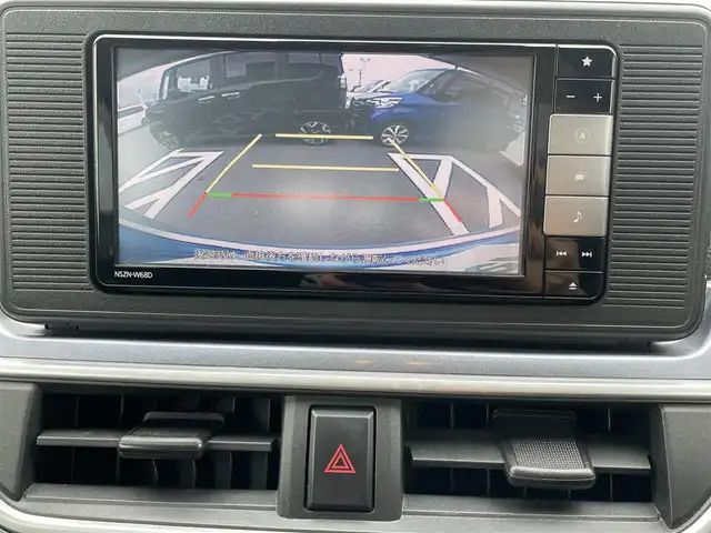 ダイハツ キャスト アクティバ X SAⅢ 神奈川県 2018(平30)年 3万km スプラッシュブルーM 純正7型ＳＤナビ（NSZN-W68D）/フルセグ　/エマージェンシーブレーキ　/バックカメラ　/コーナーセンサー　/スマートキー　/電動格納ミラー　/プッシュスタート /AAC /ABS/横滑り防止装置/純正フロアマット　/オートライト　/Bluetooth接続/Wエアバッグ