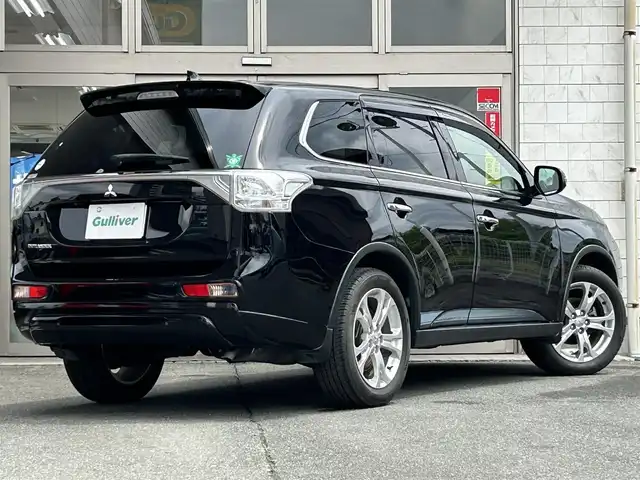 三菱 アウトランダー 24G ナビパッケージ 岩手県 2014(平26)年 6.3万km アメジストブラック 純正ナビ　/バックカメラ　/フルセグＴＶ　/電動リアゲート　/ビルトインＥＴＣ　/レーダークルーズコントロール/革調シートカバー　/革ステアリング /ナビステアリングスイッチ/パドルシフト　/ＥＣＯモード　/オートライト　/フォグランプ　/スマートキー/プッシュスタート/ドアバイザー/フロアマット/保証書　取説　ナビ取説