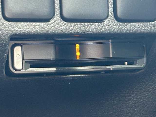 三菱 アウトランダー 24G ナビパッケージ 岩手県 2014(平26)年 6.3万km アメジストブラック 純正ナビ　/バックカメラ　/フルセグＴＶ　/電動リアゲート　/ビルトインＥＴＣ　/レーダークルーズコントロール/革調シートカバー　/革ステアリング /ナビステアリングスイッチ/パドルシフト　/ＥＣＯモード　/オートライト　/フォグランプ　/スマートキー/プッシュスタート/ドアバイザー/フロアマット/保証書　取説　ナビ取説