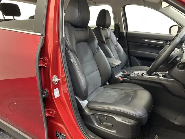 マツダ ＣＸ－５ XD ブラックトーンエディション 愛媛県 2022(令4)年 1.8万km ソウルレッドクリスタルM 10インチ純正ナビ　アラウンドビューモニター　ステアリングヒーター　ヘッドアップディスプレイ　BSM　シートヒーター　ハーフレザー　純正アルミ　D席パワーシート　APPLE Car Play　Bluetooth ETC　LEDヘッドライト　クルーズコントロール（追従有）　フルセグTV　オートライト　オートマチックハイビーム　純正フロアマット　
