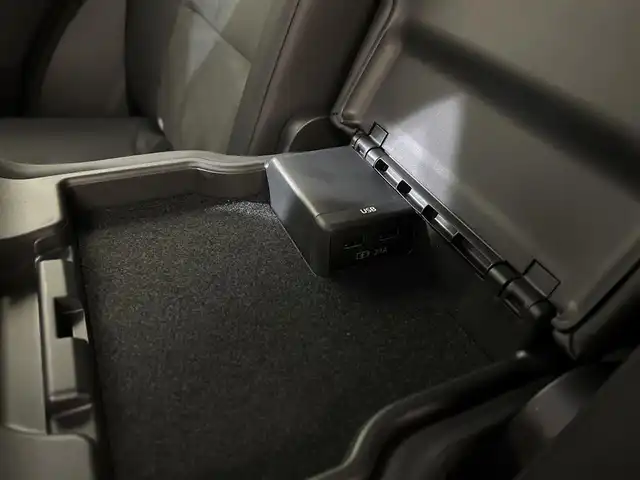 マツダ ＣＸ－５ XD ブラックトーンエディション 愛媛県 2022(令4)年 1.8万km ソウルレッドクリスタルM 10インチ純正ナビ　アラウンドビューモニター　ステアリングヒーター　ヘッドアップディスプレイ　BSM　シートヒーター　ハーフレザー　純正アルミ　D席パワーシート　APPLE Car Play　Bluetooth ETC　LEDヘッドライト　クルーズコントロール（追従有）　フルセグTV　オートライト　オートマチックハイビーム　純正フロアマット　