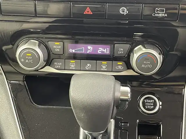 日産 セレナ ハイウェイスター V 埼玉県 2019(令1)年 6.7万km ダイヤモンドブラック 純正ナビ　/　(AM/FM/Bluetooth/フルセグ)/両側パワースライドドア　/プロパイロット　/エマージェンシーブレーキ　/クロストラフィックアラート　/車線逸脱警報/車線逸脱防止支援/後側方車両検知警報　/後側方衝突防止支援　/速度標識表示　/道路標識表示　/アラウンドビューモニター/純正アルミホイール１６インチ/コーナーセンサー/ＬＥＤヘッドライト